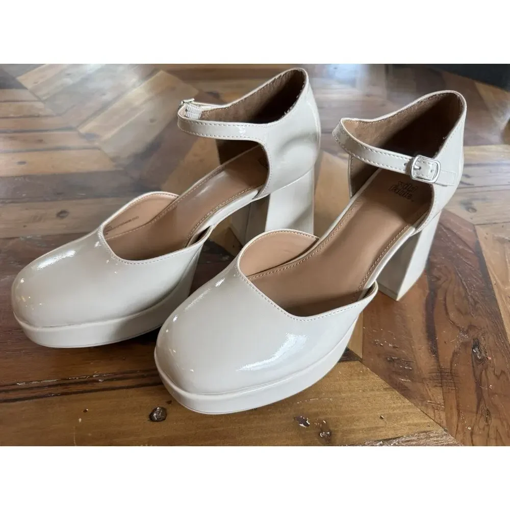 Worn Once Chunky Heel Mary Jane’s Size 7.5